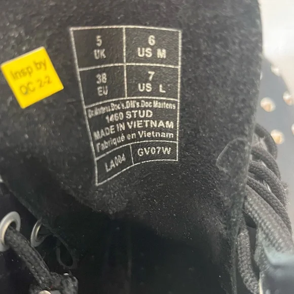 Dr. Martens 1460 STUD WANAMA LEATHER LACE UP BOOTS - Picture 5 of 6